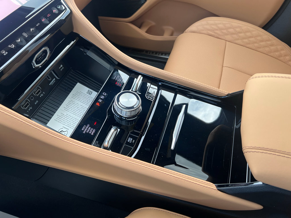 New 2026 Jeep Grand Cherokee Summit w/ Obsidian Package AWD/4WD image 22