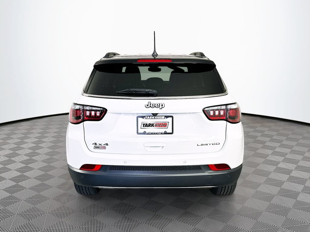 Used 2023 Jeep Compass Limited AWD/4WD image 9