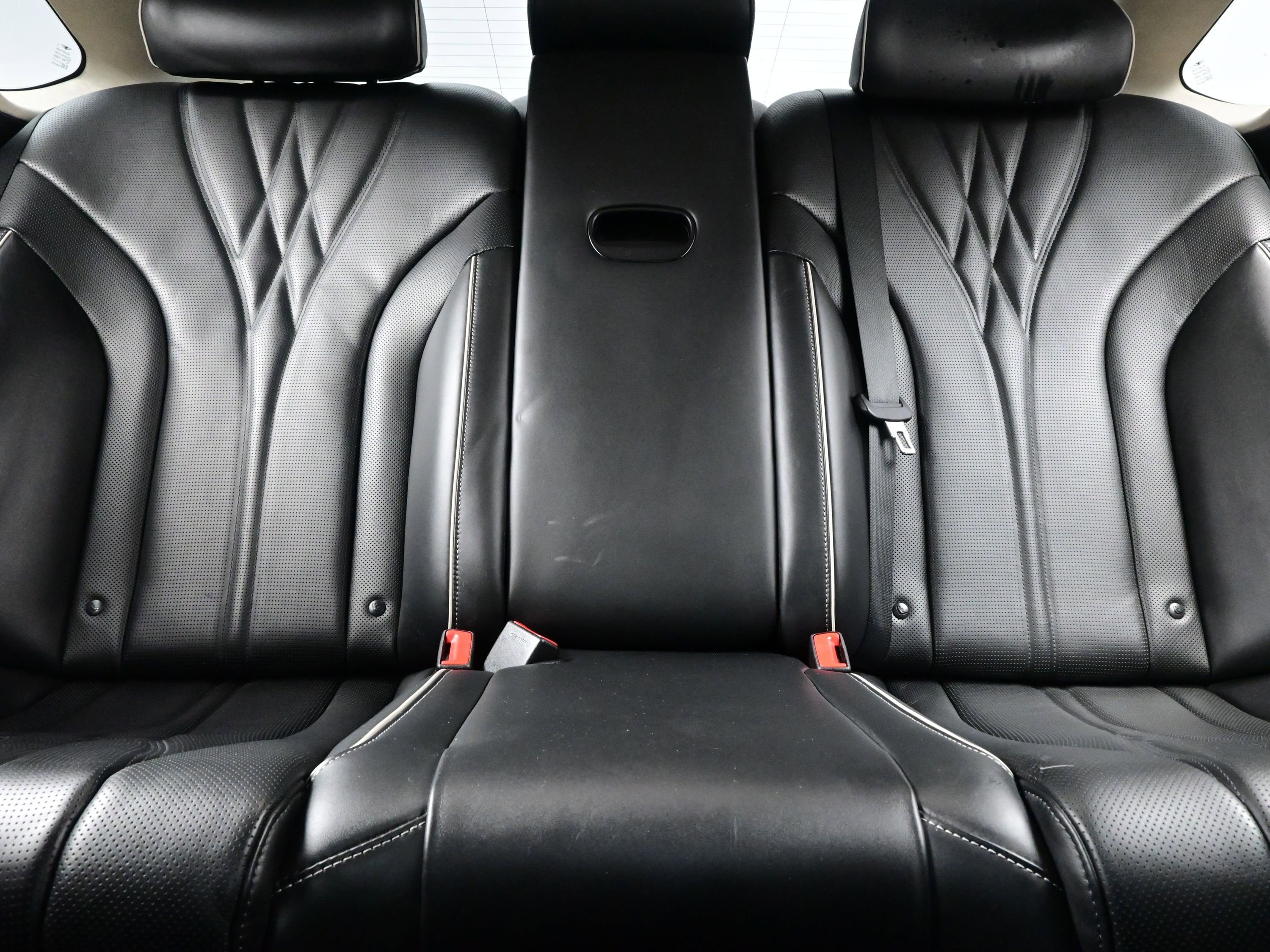 Certified 2023 Genesis G80 image 15