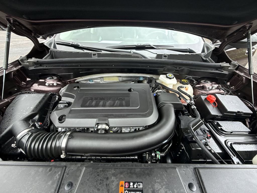 Certified 2025 Buick Envision Sport Touring image 37