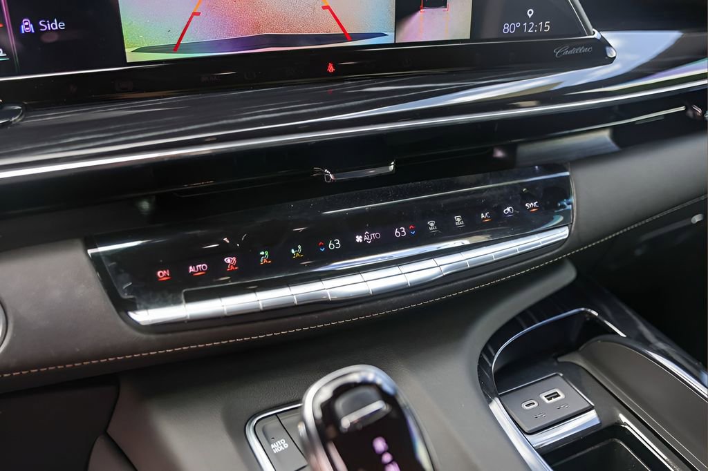 Used 2024 Cadillac Escalade Sport w/ Touring Package image 18