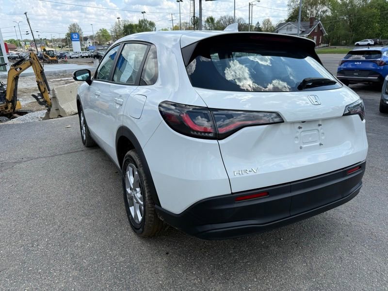 Used 2023 Honda HR-V LX image 5