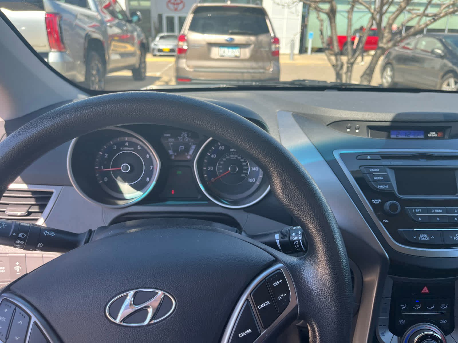 Used 2013 Hyundai Elantra GLS w/ Preferred Pkg FWD image 10