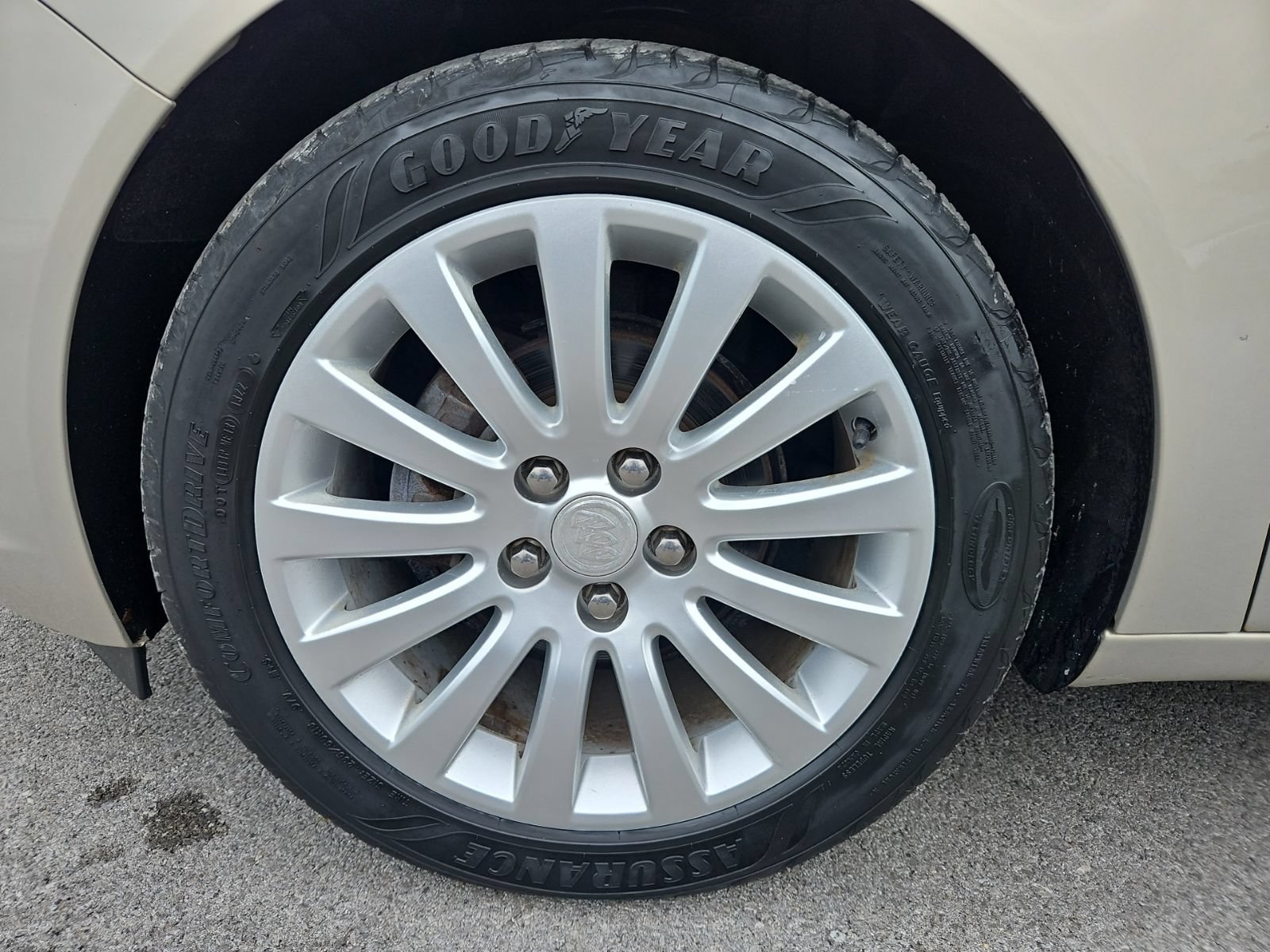 Used 2012 Buick Regal Leather FWD image 11