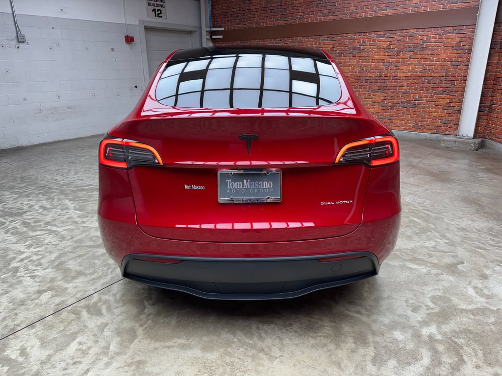 Used 2022 Tesla Model Y Long Range AWD/4WD image 4
