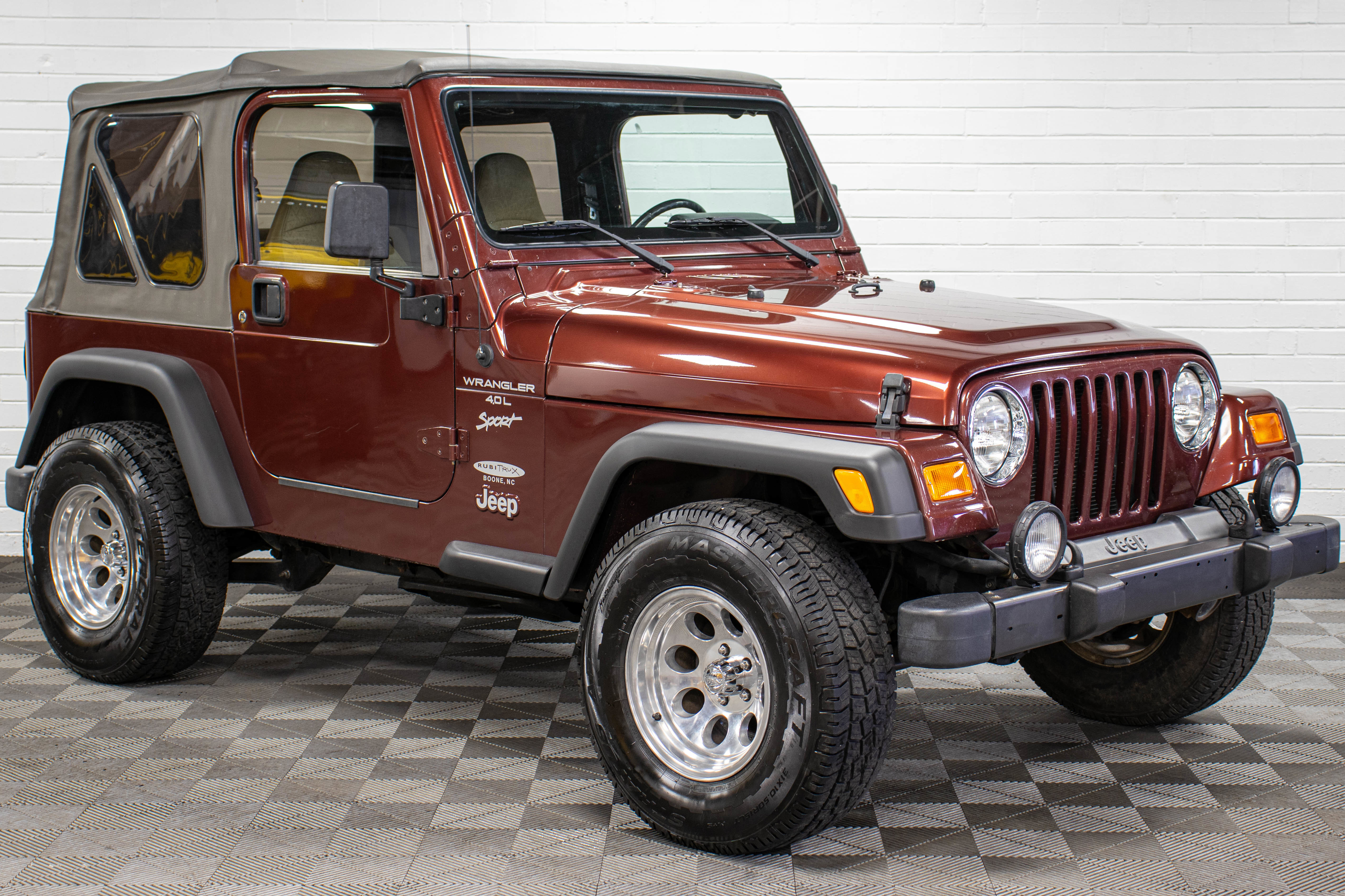 Used 2001 Jeep Wrangler Sport image 1