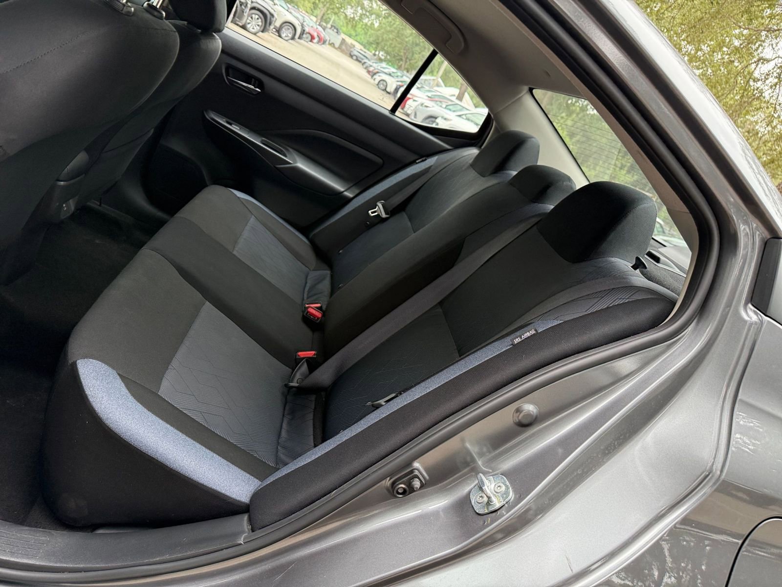 Used 2025 Nissan Versa SV FWD image 34
