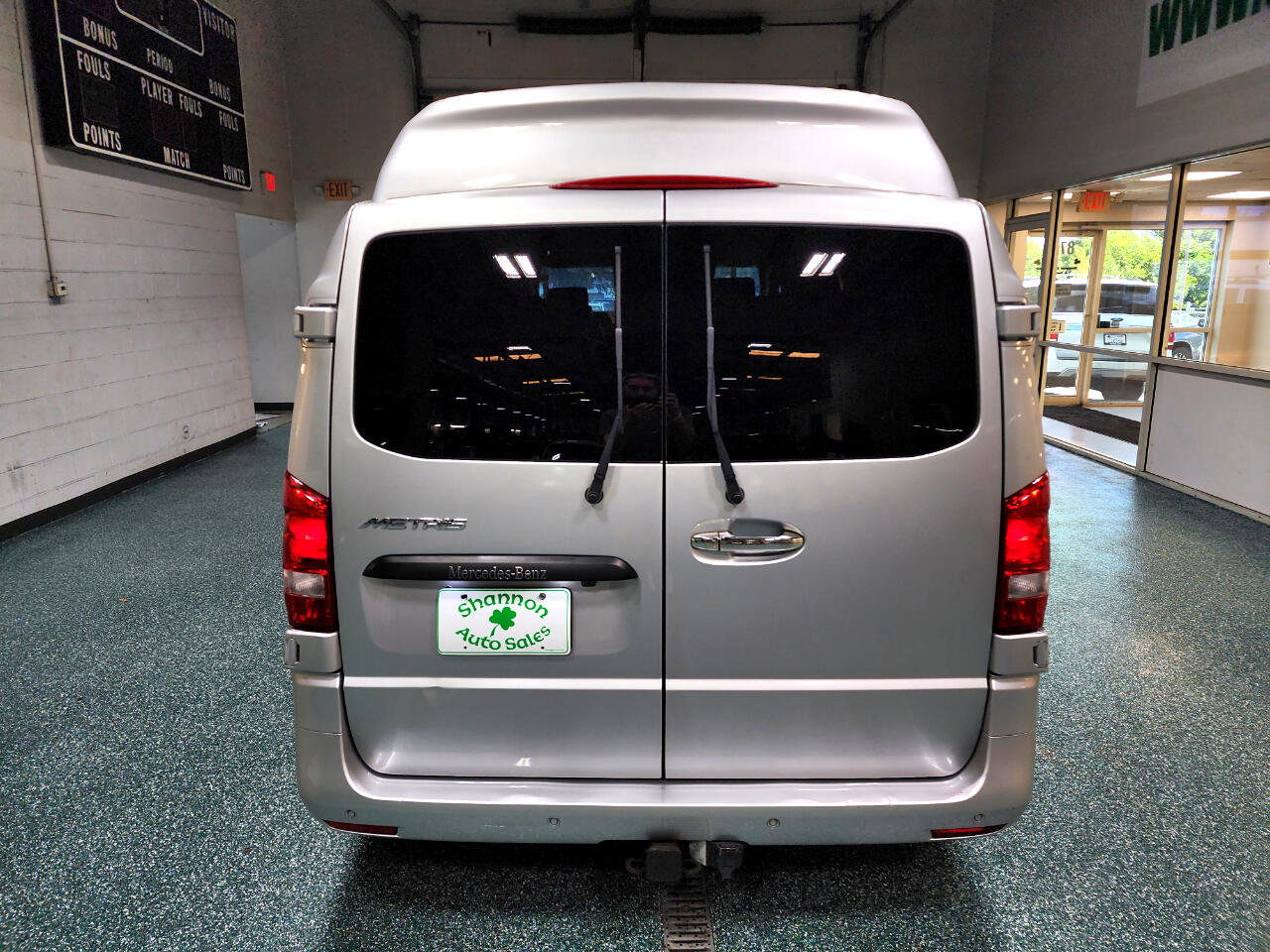 Used 2018 Mercedes-Benz Metris Passenger image 8