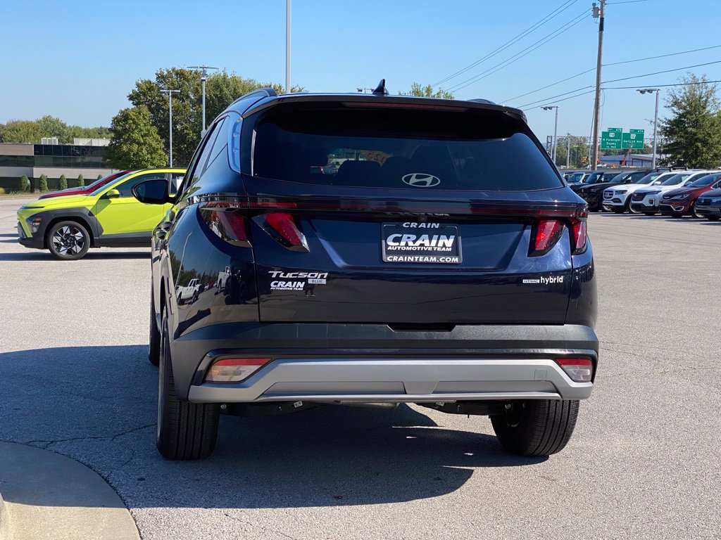 Used 2025 Hyundai Tucson Blue AWD/4WD image 5