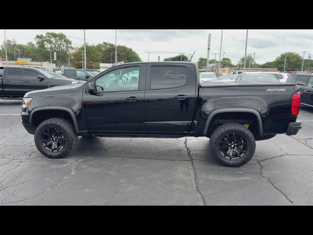 Certified 2022 Chevrolet Colorado ZR2 w/ ZR2 Midnight Special Edition AWD/4WD image 5