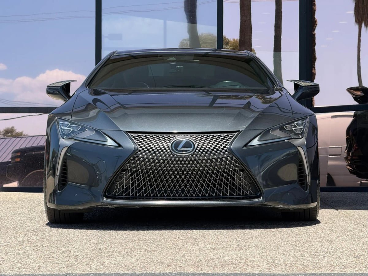 Used 2018 Lexus LC 500 Coupe w/ Touring Package RWD image 20
