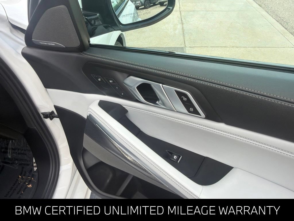 Used 2023 BMW X6 xDrive40i w/ Executive Package AWD/4WD image 16