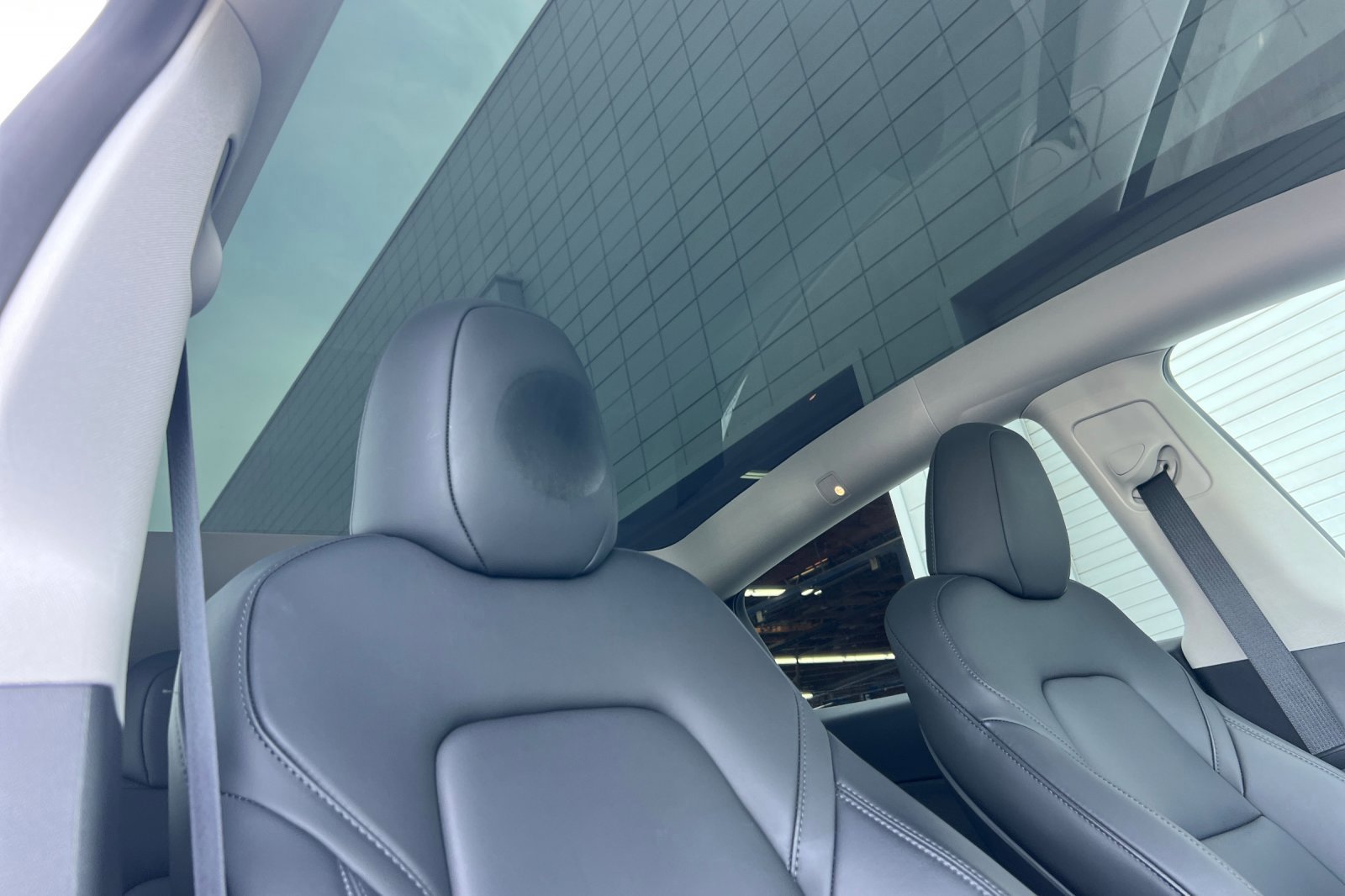 Used 2023 Tesla Model Y Performance image 17