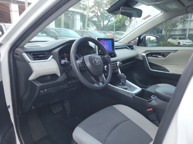 Used 2025 Toyota RAV4 XLE AWD/4WD image 10