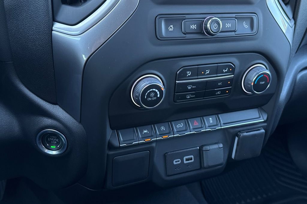 Certified 2025 Chevrolet Silverado 1500 Custom image 22