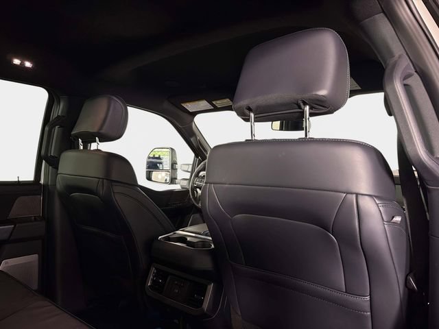 Used 2025 Ford F250 Platinum AWD/4WD image 32