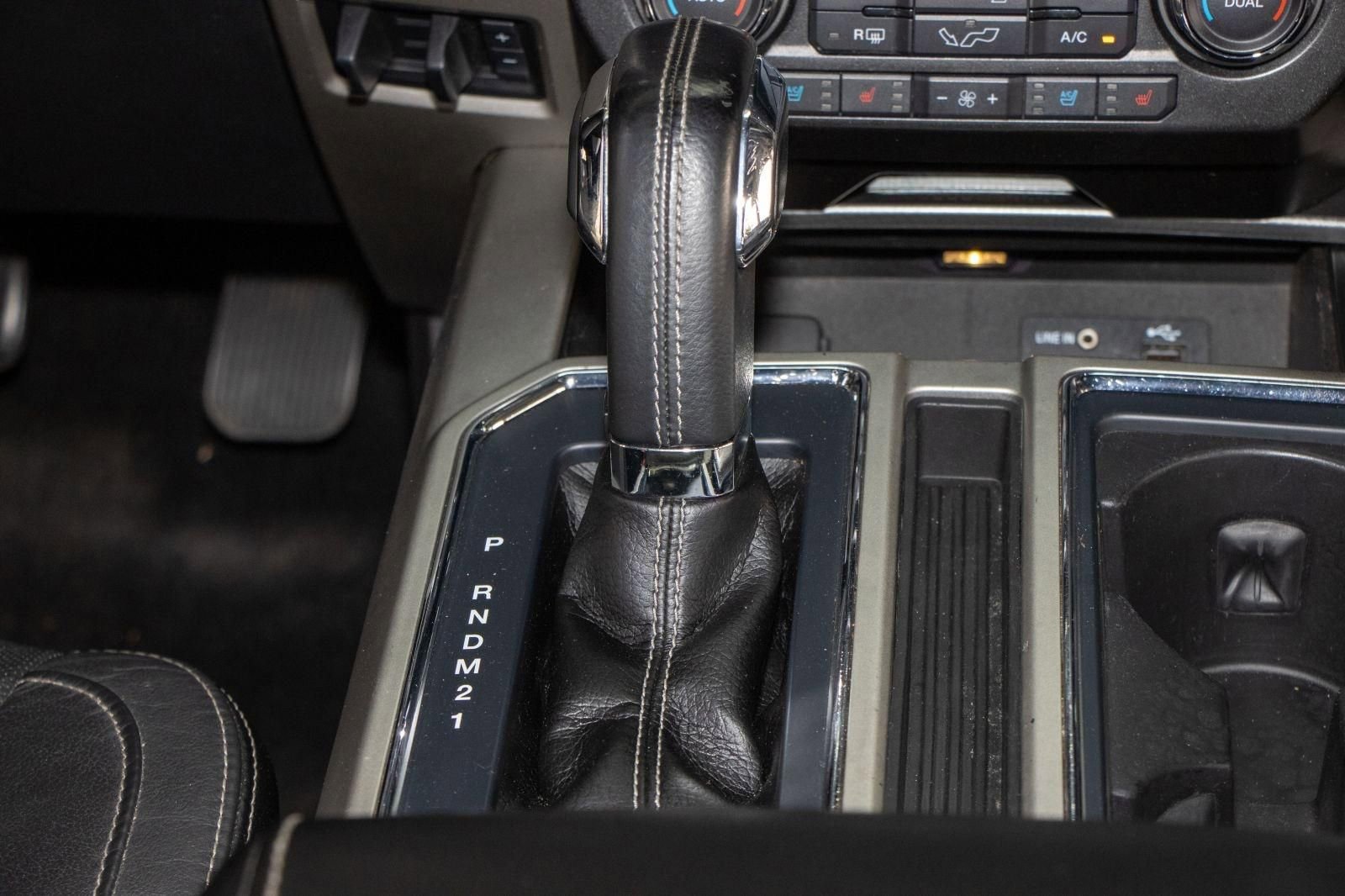 Used 2015 Ford F150 Lariat image 25