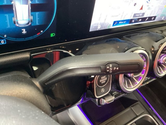 Used 2021 Mercedes-Benz GLA 250 4MATIC image 23