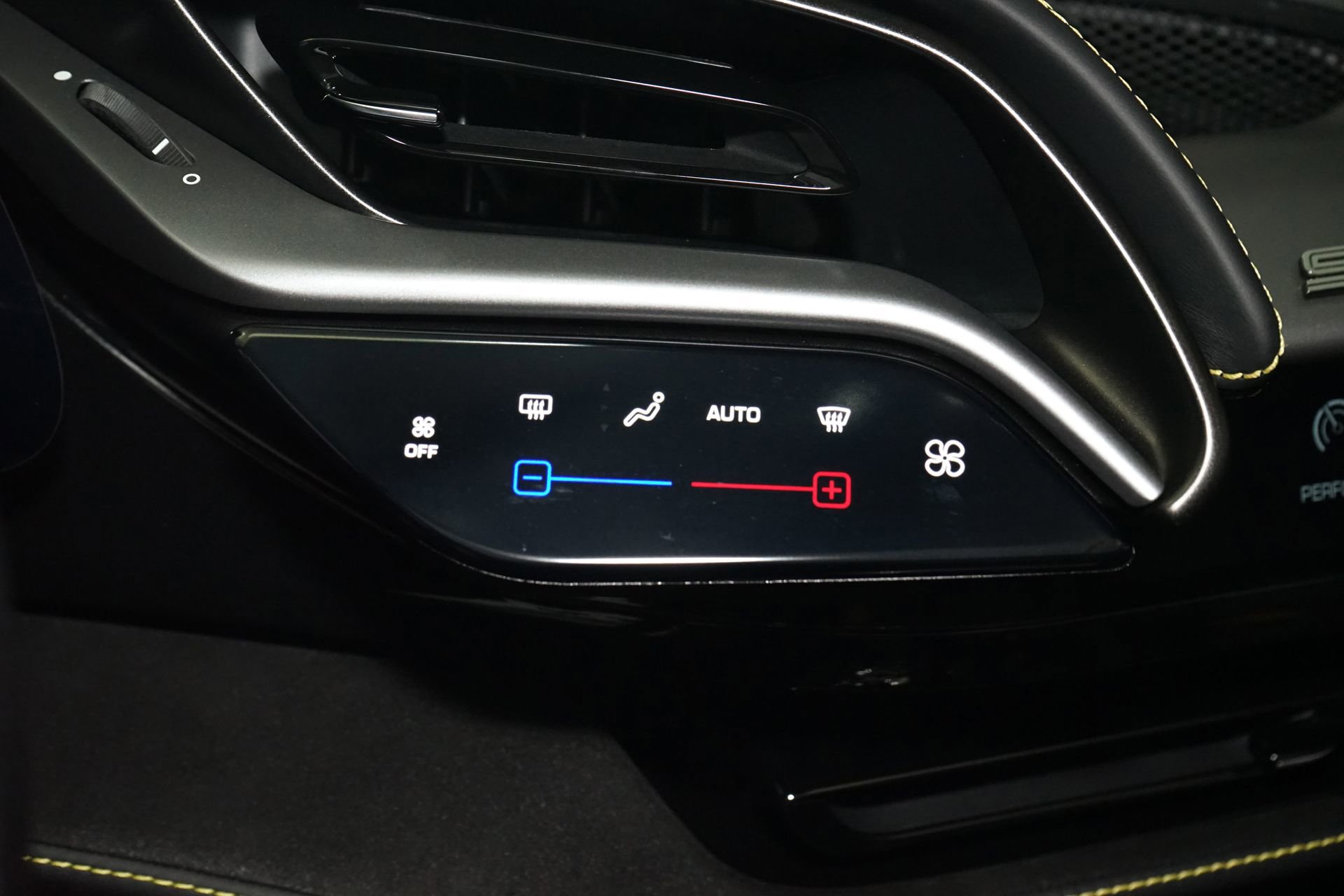 Used 2025 Ferrari SF90 Spider AWD/4WD image 23