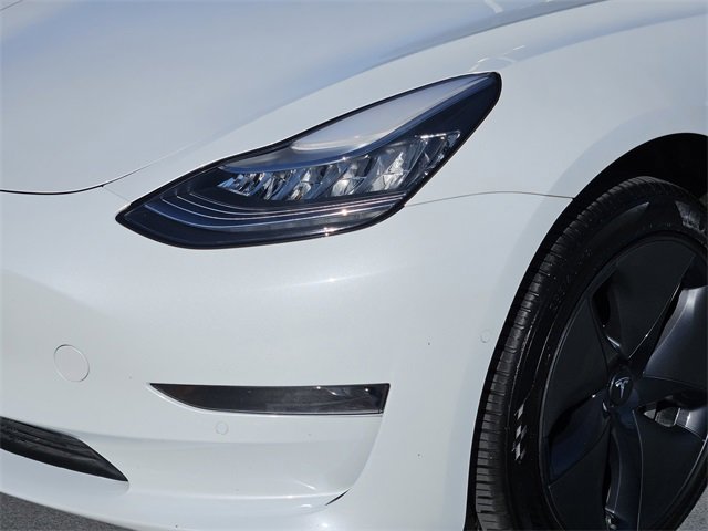 Used 2020 Tesla Model 3 Standard Range Plus image 8