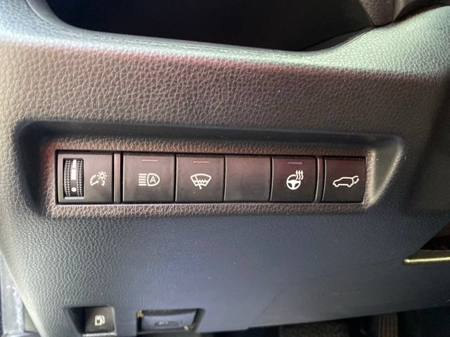 Used 2022 Toyota RAV4 SE w/ Convenience Package AWD/4WD image 8