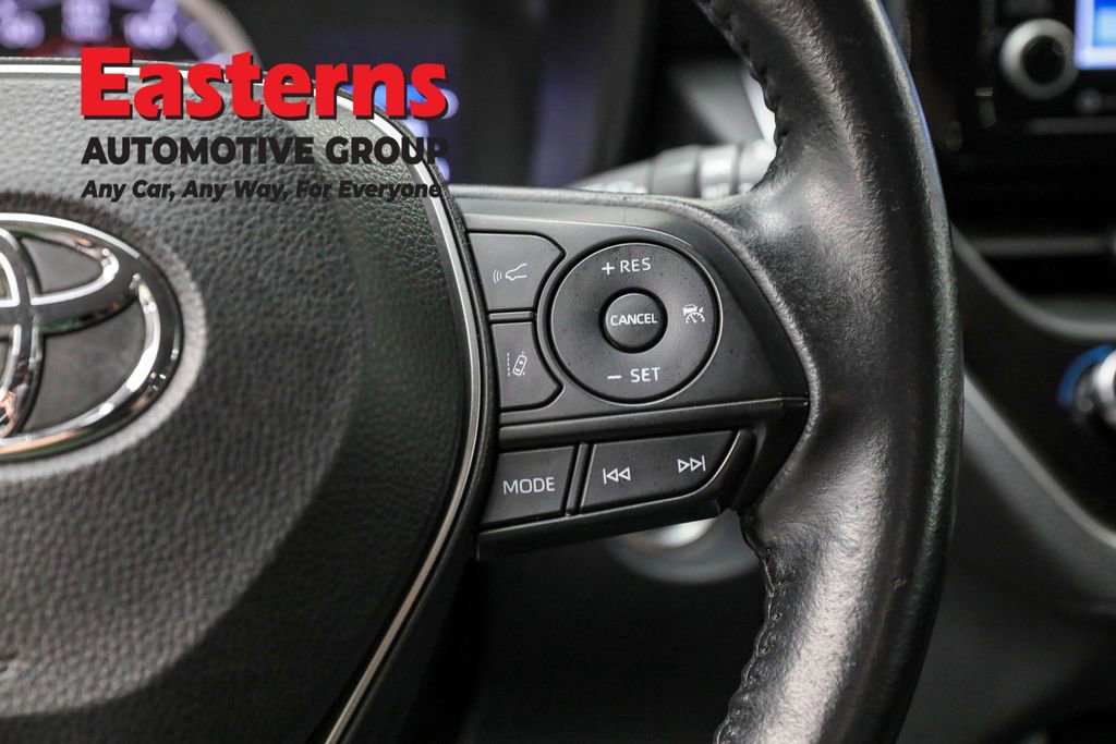 Used 2022 Toyota Corolla Cross LE image 16