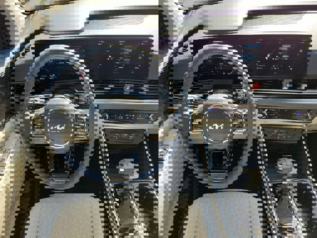 New 2026 Kia Carnival SX FWD image 19