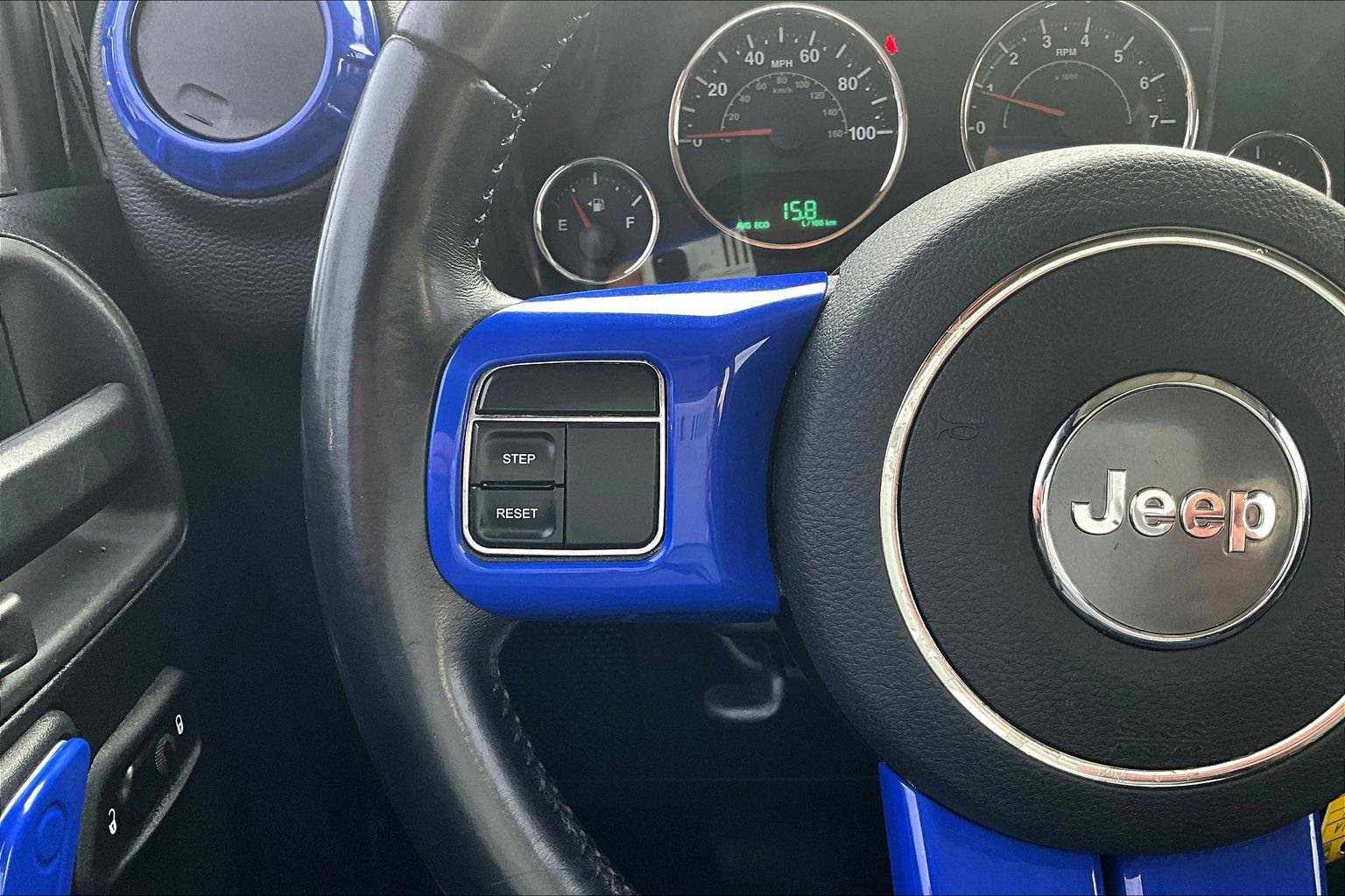 Used 2018 Jeep Wrangler Unlimited Sahara image 18