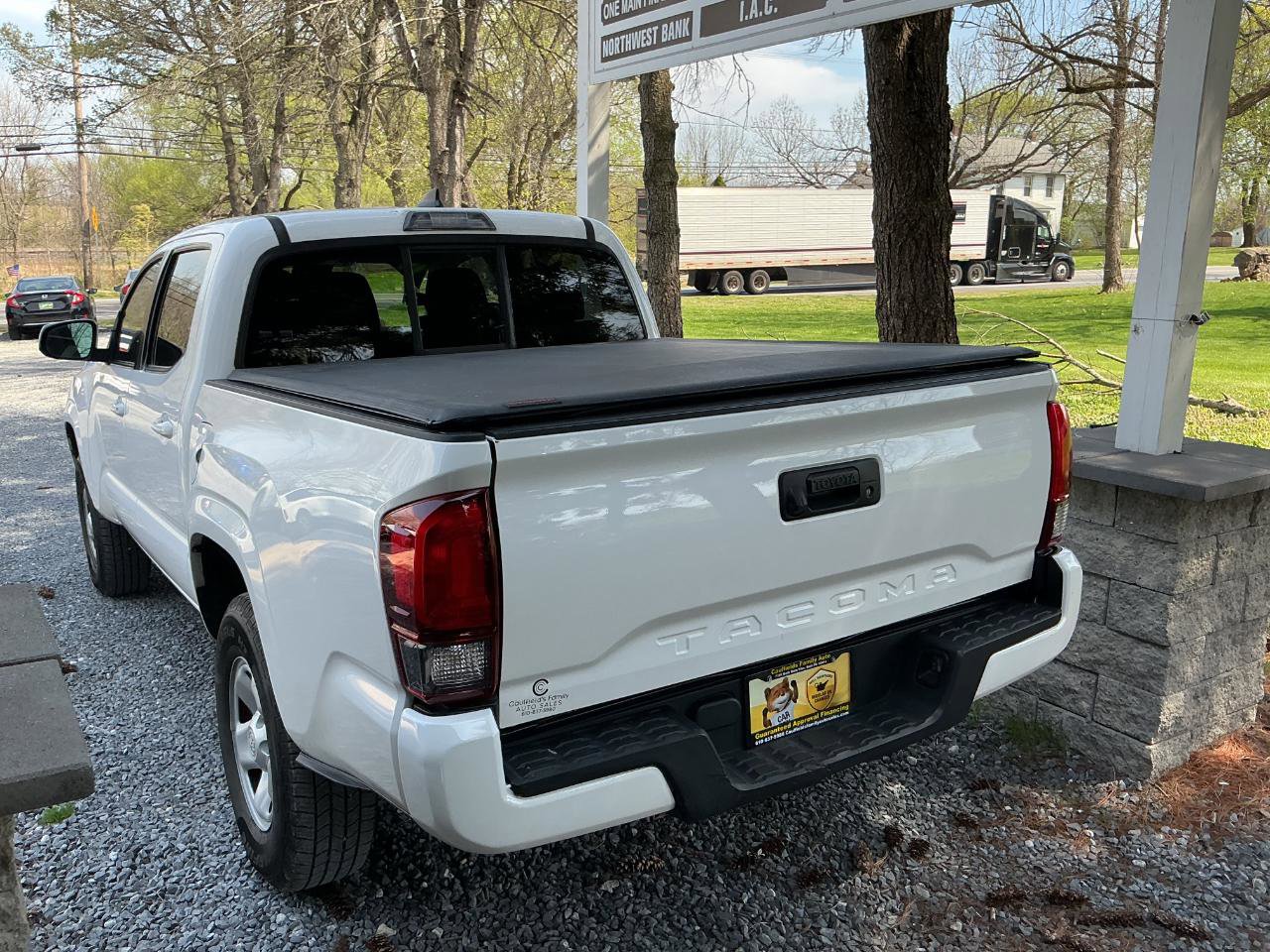 Used 2019 Toyota Tacoma SR w/ SR Convenience Package RWD image 7