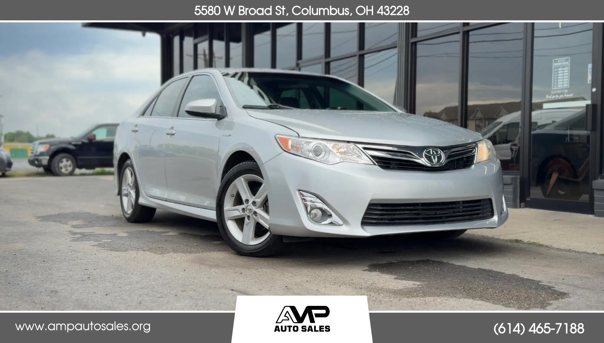 Used 2014 Toyota Camry SE FWD image 1