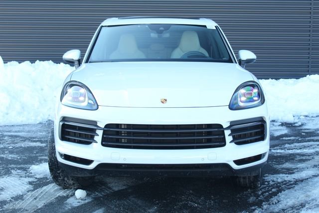 Certified 2023 Porsche Cayenne Platinum Edition image 11