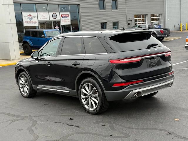 Used 2022 Lincoln Corsair AWD w/ Premium Package image 5