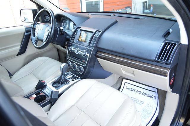 Used 2013 Land Rover LR2 HSE AWD/4WD image 15