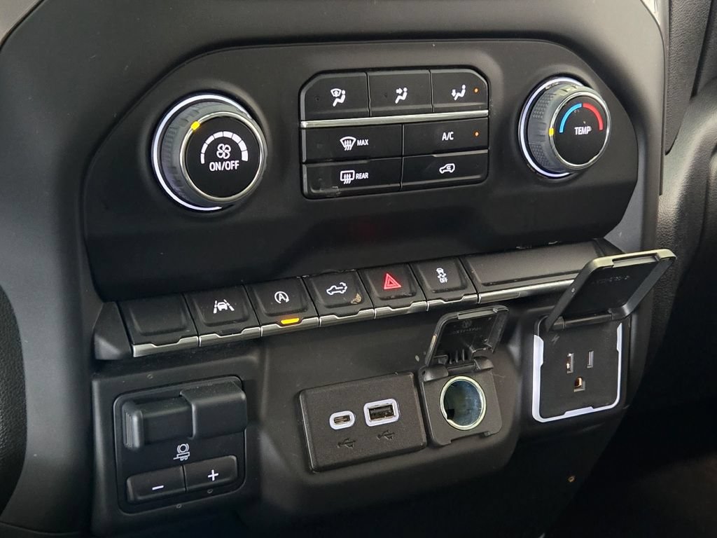 Certified 2023 Chevrolet Silverado 1500 Custom AWD/4WD image 23