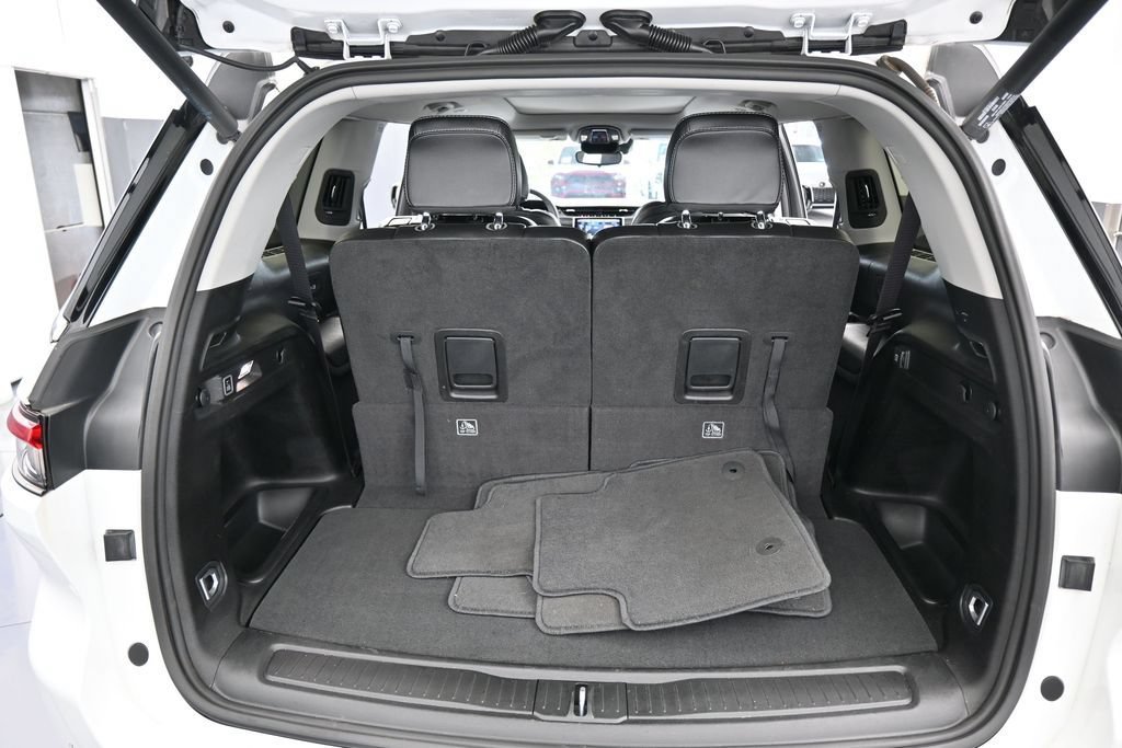 Used 2023 Jeep Grand Cherokee L Limited AWD/4WD image 44