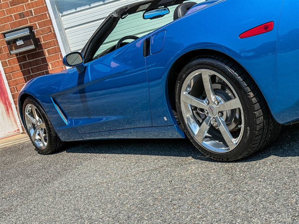 Used 2008 Chevrolet Corvette Convertible RWD image 25