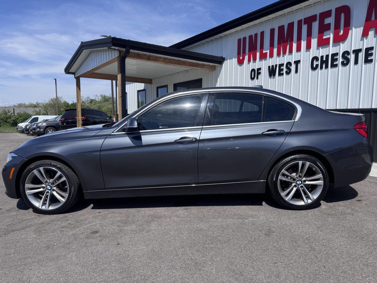 Used 2017 BMW 328d xDrive Sedan w/ Premium Package image 8