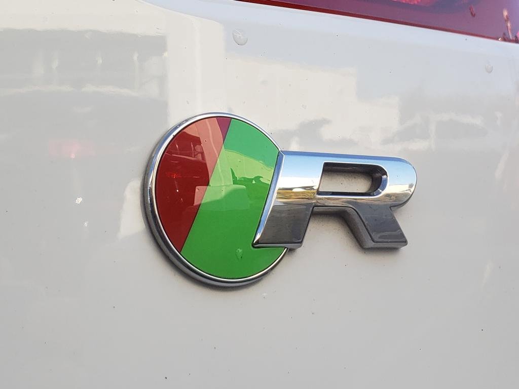 Used 2023 Jaguar F-TYPE R image 29