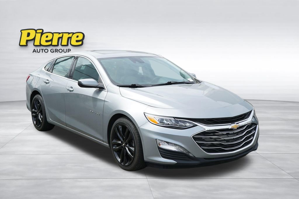 Used 2024 Chevrolet Malibu LT FWD image 2