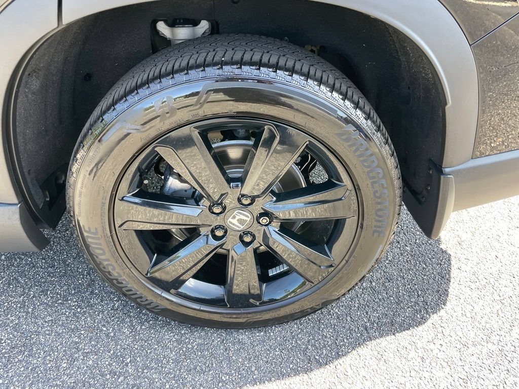 Certified 2025 Honda Pilot Black Edition image 44