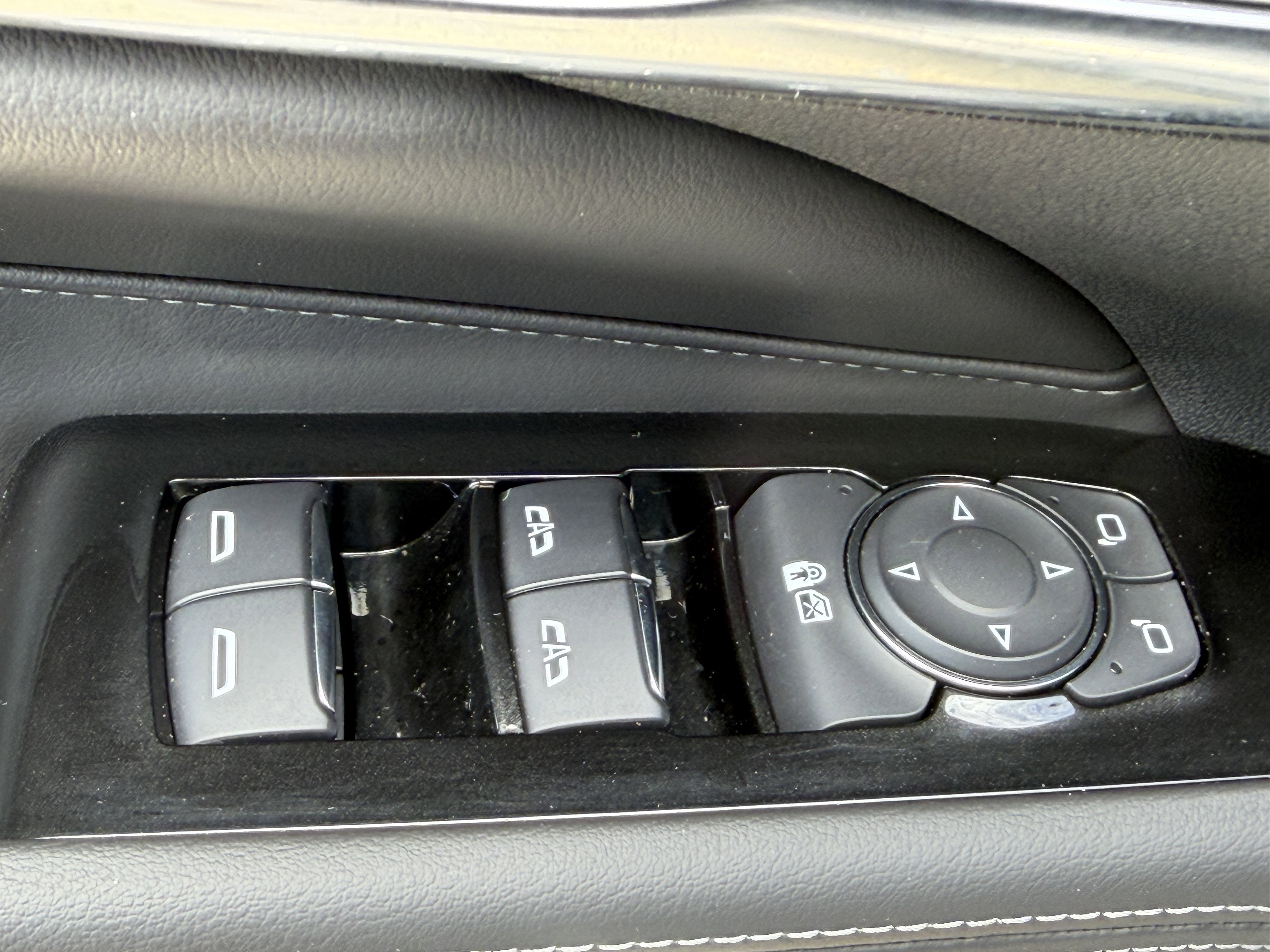 Certified 2023 Cadillac CT4 Premium Luxury image 17