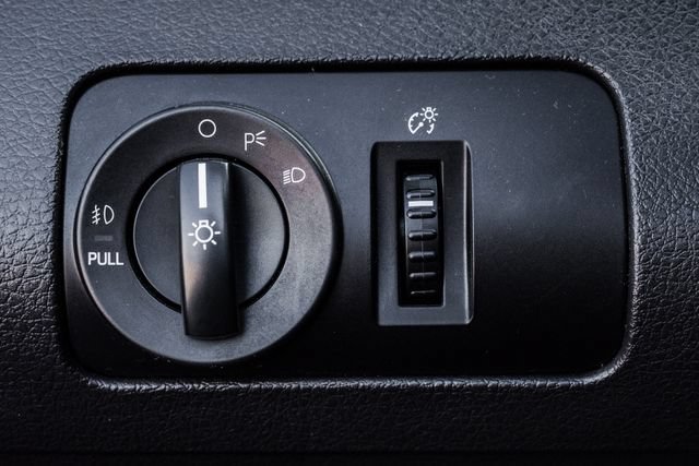 Used 2006 Ford Mustang GT Premium RWD image 64