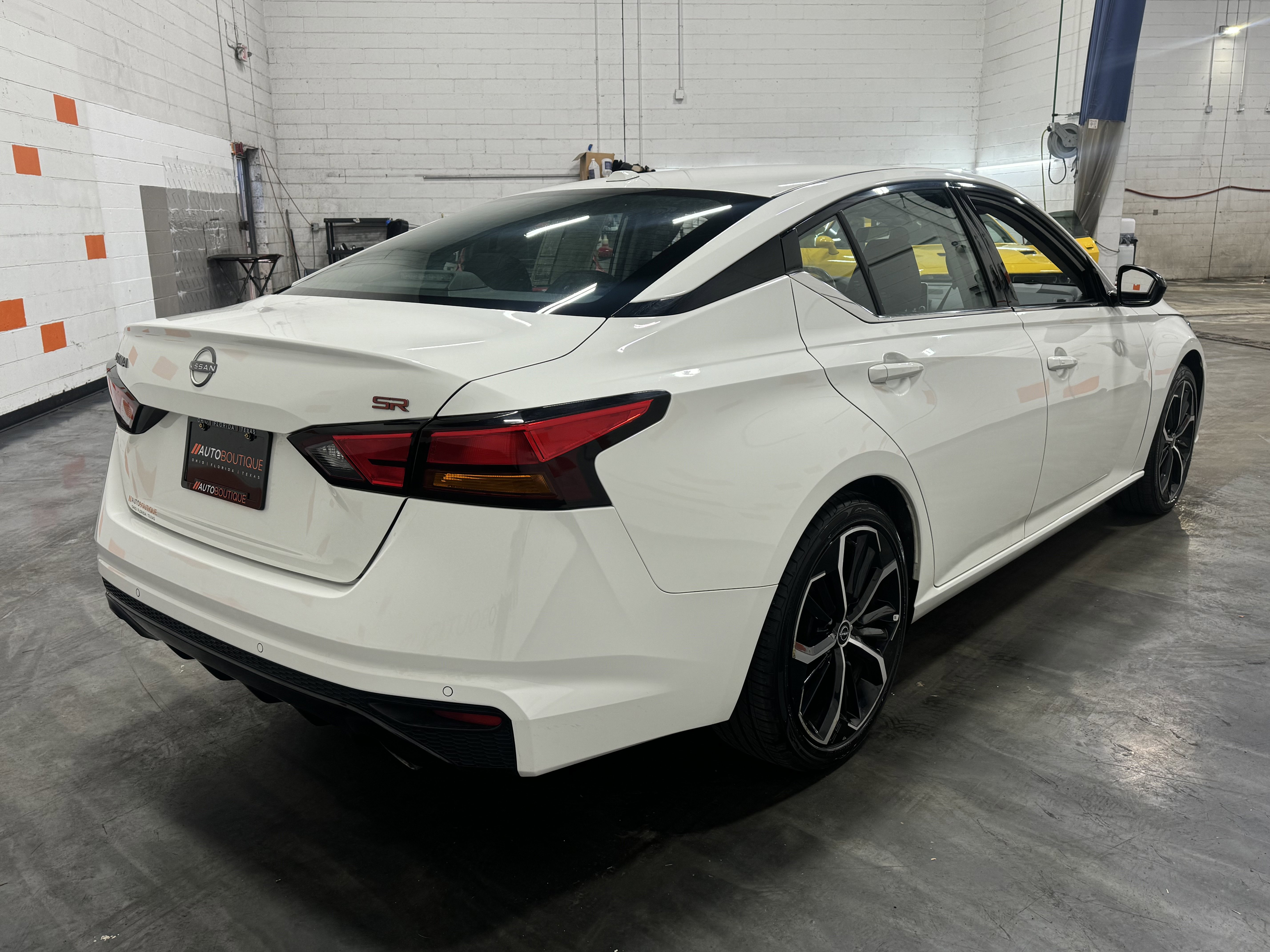 Used 2023 Nissan Altima 2.5 SR image 14