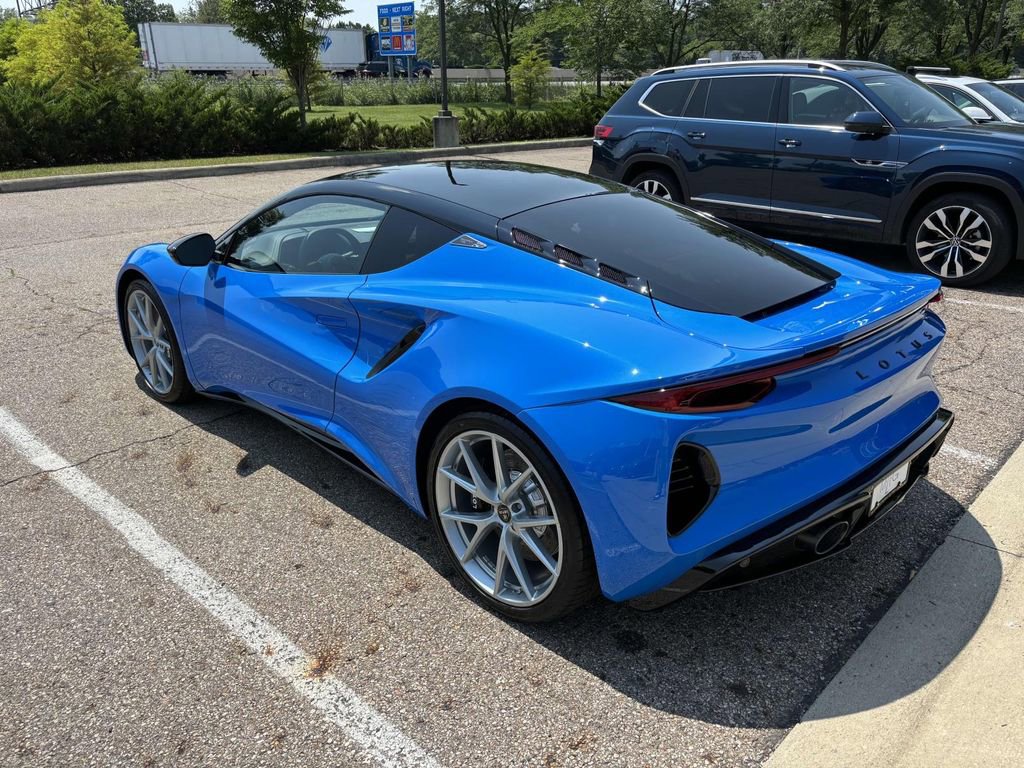 New 2025 Lotus Emira image 4