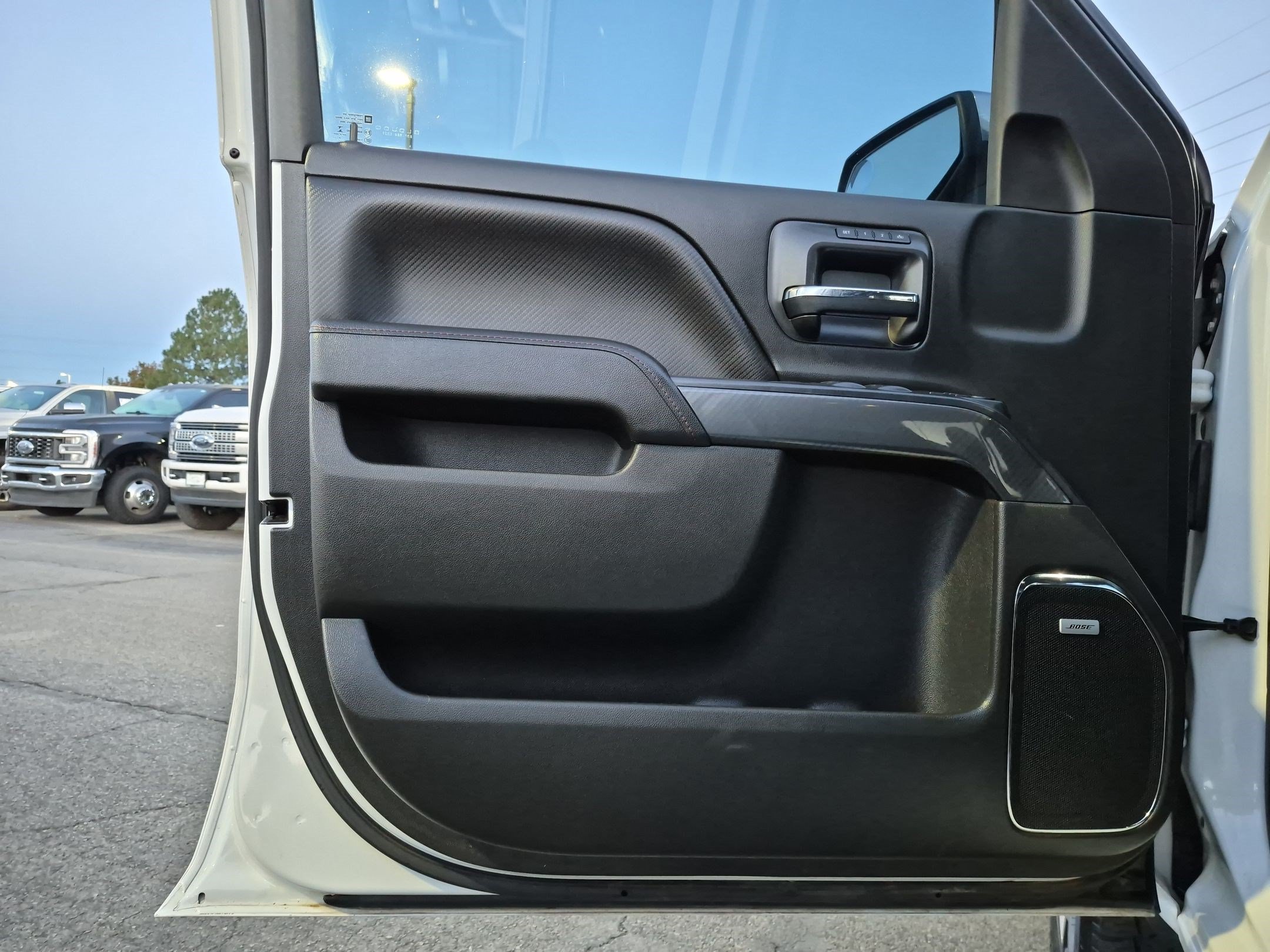 Used 2016 GMC Sierra 1500 SLT w/ All-Terrain Package AWD/4WD image 14