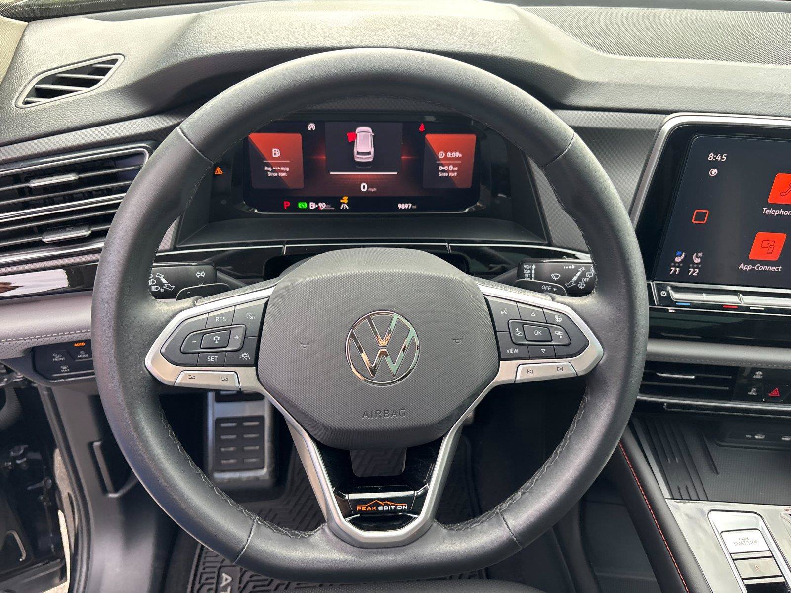Used 2025 Volkswagen Atlas Peak Edition SE AWD/4WD image 18