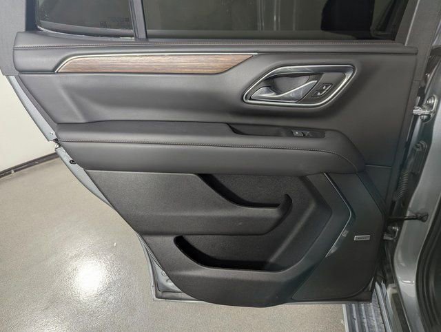 Used 2024 Chevrolet Tahoe High Country image 15