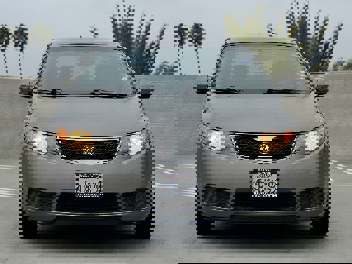 Used 2012 Kia Forte EX image 5