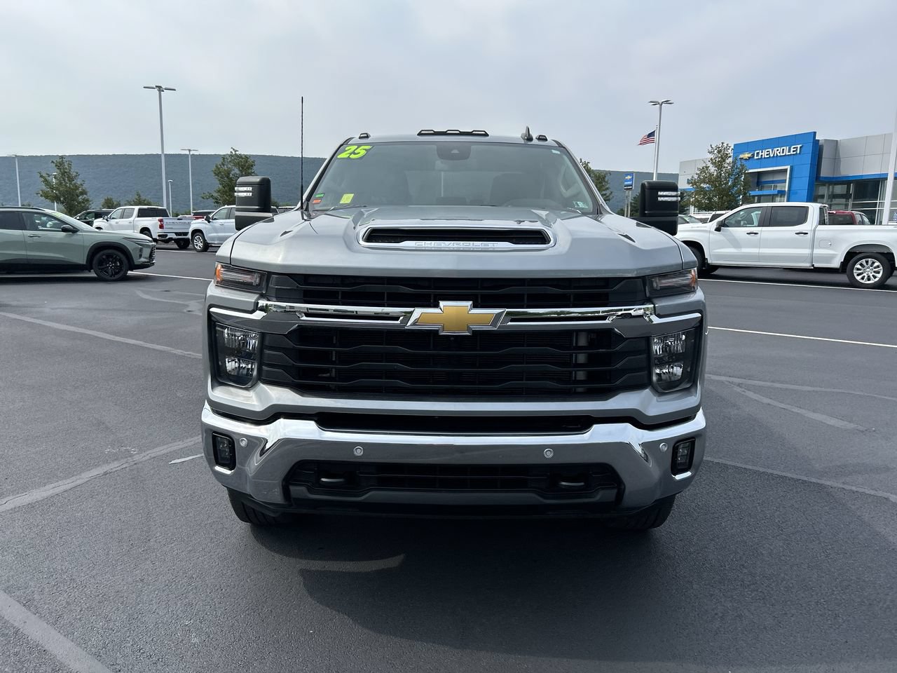 Used 2025 Chevrolet Silverado 2500 LT w/ All Star Edition AWD/4WD video 2