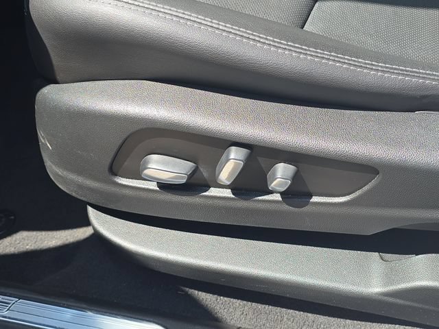 Used 2020 Cadillac XT5 Sportv w/ LPO, Floor Liner Package AWD/4WD image 7